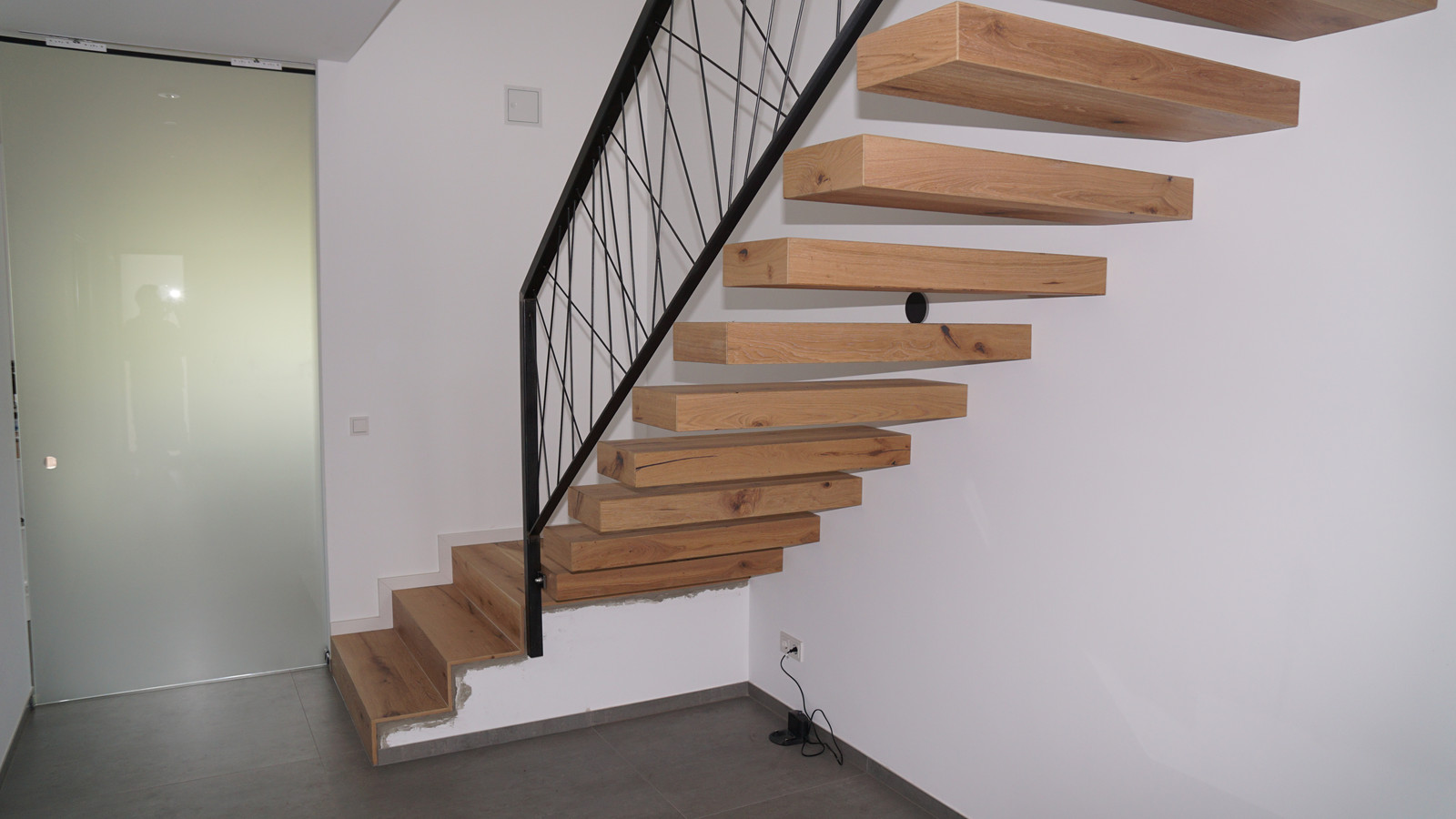 Komplett-Bausatz Kragarmtreppe Eiche